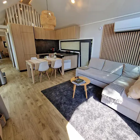 Prázdninový dům W Cieniu Debow Gorki (Sochaczew)